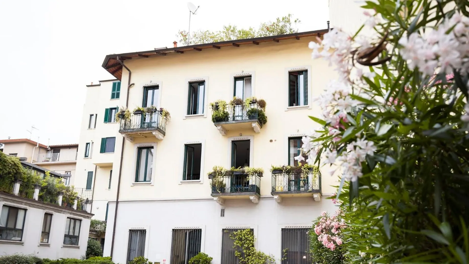 Lomazzo31 - Urban Loft A Milano Apartment  Milan